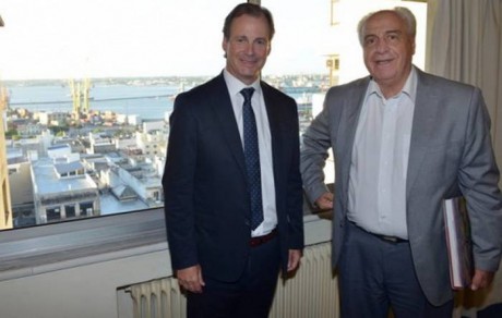 Bordet propone a Uruguay como aliado estratgico para el desarrollo portuario