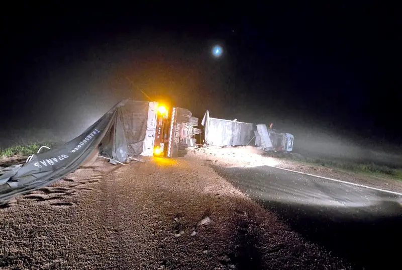 Est madrugada volc un camin en ruta 6