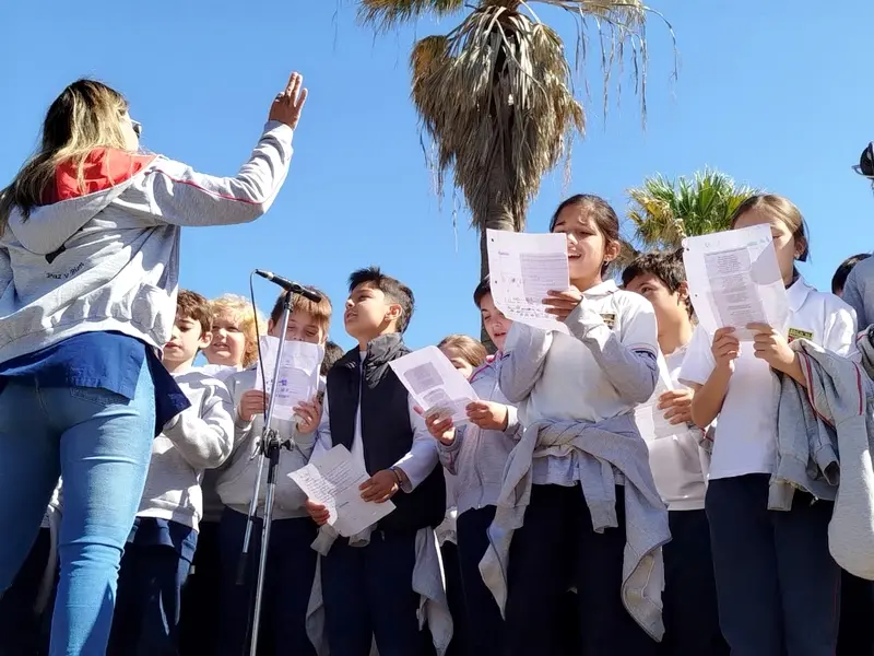 Feliz Día de la Chamarrita Feliz Día de la Chamarrita