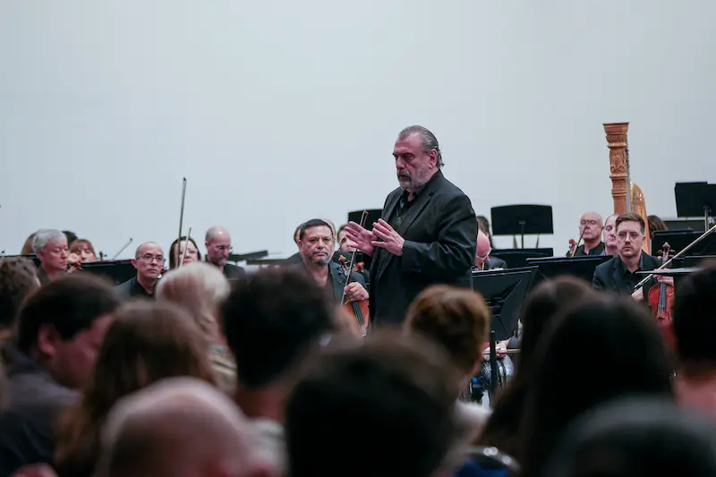 Se realiz� el concierto final del Seminario Internacional de Direcci�n Orquestal y cierre de temporada de la Sinf�nica