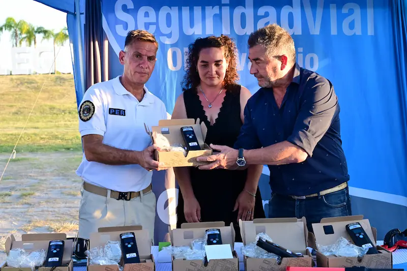 Refuerzan el control vial con nuevos al�metros para la Polic�a de Entre R�os