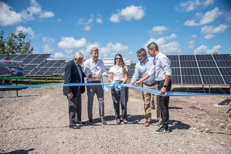 Frigerio inaugur� el parque solar del frigor�fico Fepasa en Concepci�n del Uruguay