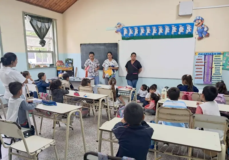 Personal de Hospital San Martin de Villa Clara realiz� control de carnet de vacunaci�n a Nivel Inicial y 1er. grado. 