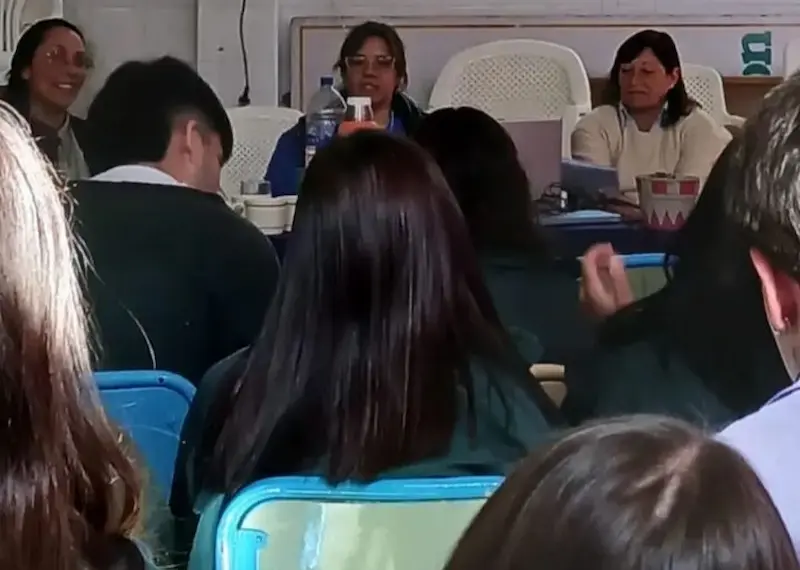 Charla sobre prevenci�n del suicidio en el ISEA