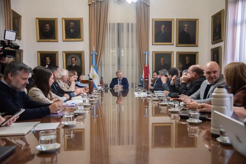 El gobierno interviene para solucionar el conflicto laboral en la Granja Tres Arroyos