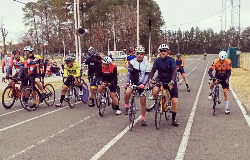 INTENSO FIN DE SEMANA PARA EL CICLISMO VILLAGUAYENSE