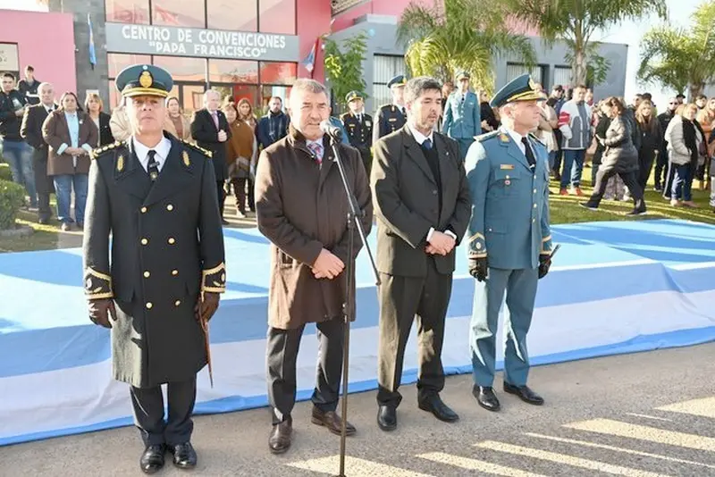 D�a de la bandera: 389 efectivos de la Polic�a y el Servicio Penitenciario juraron fidelidad en Villaguay