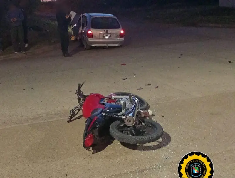 Lesionados por choque entre moto y auto