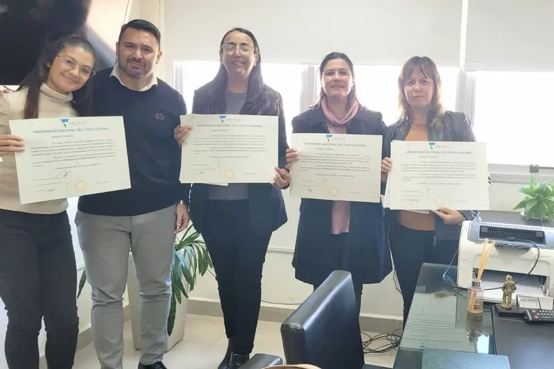 Nuevas Licenciadas en Gesti�n Educativa de la UNCAUS: Vanina Reding, Mar�a Ferreyra, Leonor Ortiz y Eugenia Azambuyo