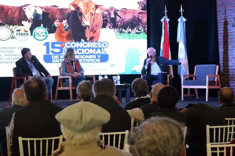 Destacan la importancia de la integraci�n entre gobierno y productores en el �xito de las campa�as sanitarias 