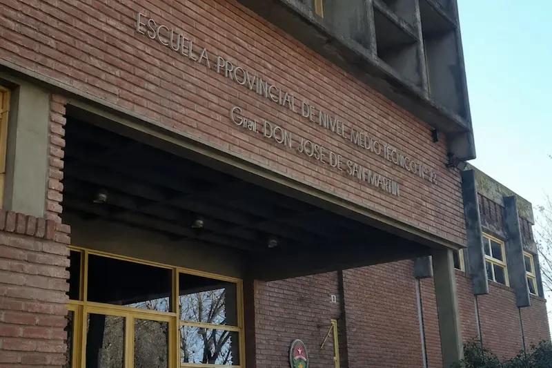 Se inician intervenciones edilicias para mejorar instalaciones de la Escuela T�cnica de Crespo