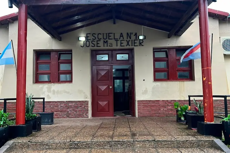 Se licita la puesta en valor de las instalaciones de  la escuela Jos� Mar�a Texier de San Salvador