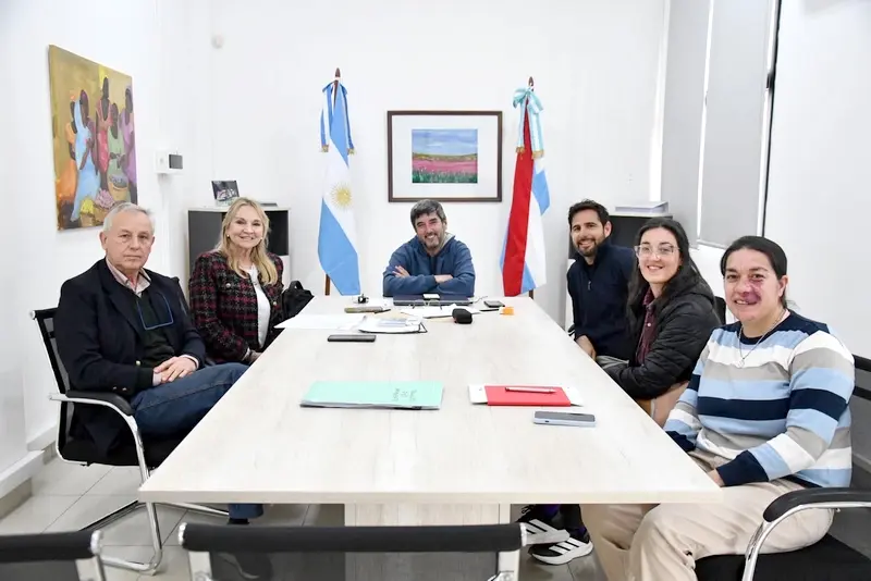 La Municipalidad de Villaguay firm� convenio con fundaci�n Eco Urbano para fortalecer la gesti�n de residuos