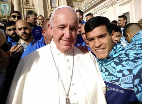 Alexis Rebozzio en Roma integra el Seleccionado Nacional de Box y conoci al Papa Francisco