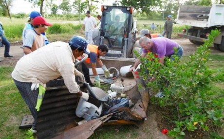 Realizan descacharrado en diferentes sectores de la ciudad