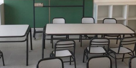 El gobierno equipar con mobiliario a ms de 200 escuelas de toda la provincia