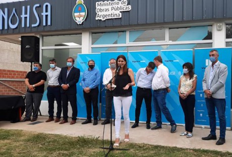 Plan Director del Sistema de Desag�es Cloacales: Se firm� el inicio de obra y la empresa ya se instal� en Villaguay