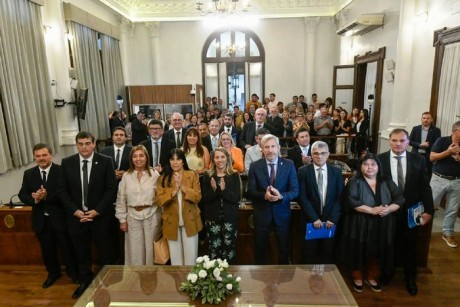 Sesin preparatoria: juraron los nuevos senadores provinciales entrerrianos